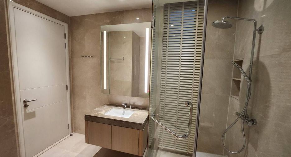 À vendre 2 chambres condo à Khlong San, Bangkok