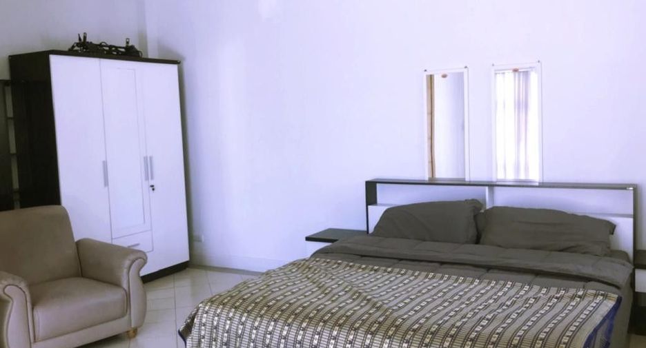 For sale and for rent 4 bedrooms villa in Bang Lamung, Chonburi