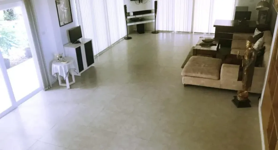 For sale and for rent 4 bedrooms villa in Bang Lamung, Chonburi