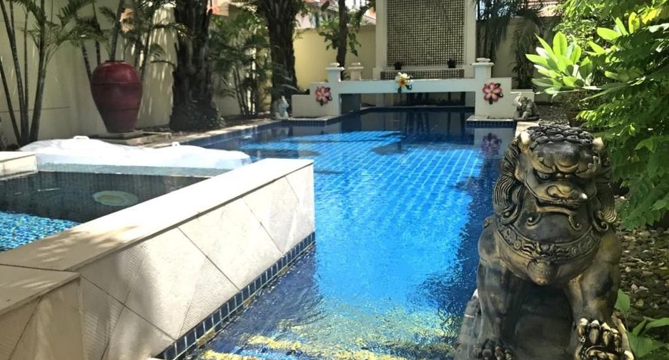 For sale and for rent 4 bedrooms villa in Bang Lamung, Chonburi
