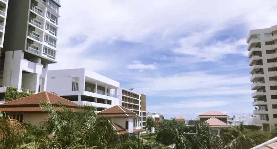 For sale and for rent 4 bedrooms villa in Bang Lamung, Chonburi