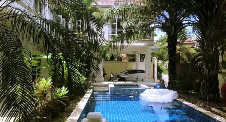 For sale and for rent 4 bedrooms villa in Bang Lamung, Chonburi