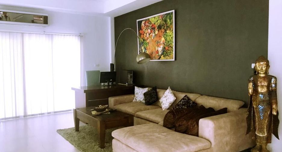 For sale and for rent 4 bedrooms villa in Bang Lamung, Chonburi