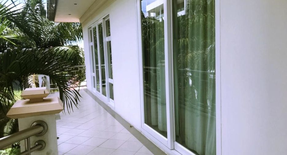 For sale and for rent 4 bedrooms villa in Bang Lamung, Chonburi