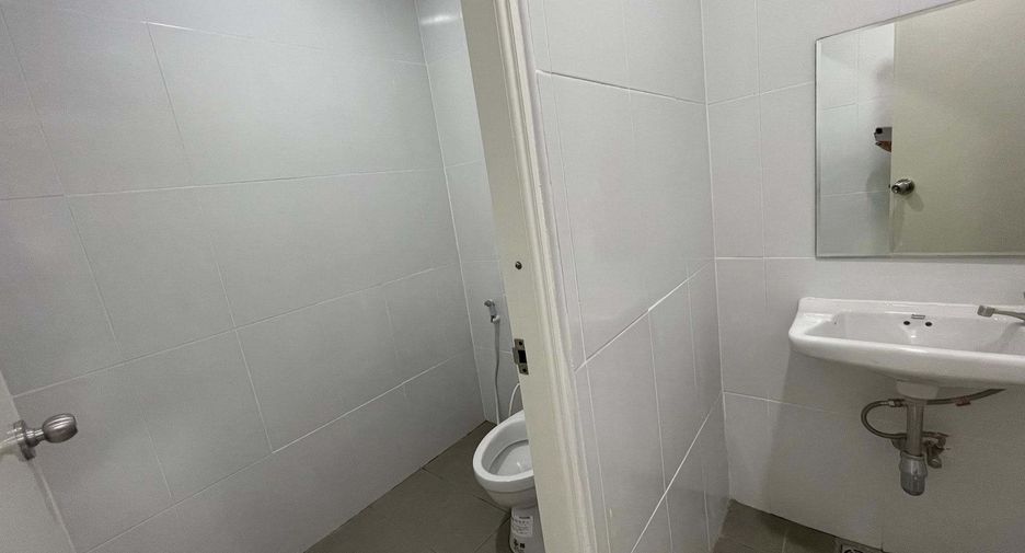 For rent スタジオ house in Pak Kret, Nonthaburi