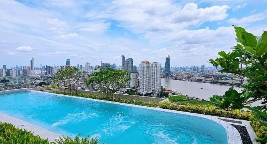 For sale 1 bed condo in Thon Buri, Bangkok