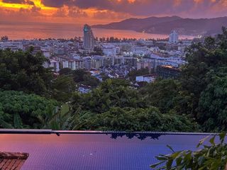 Villa en alquiler de 6 habitaciones en Kathu, Phuket