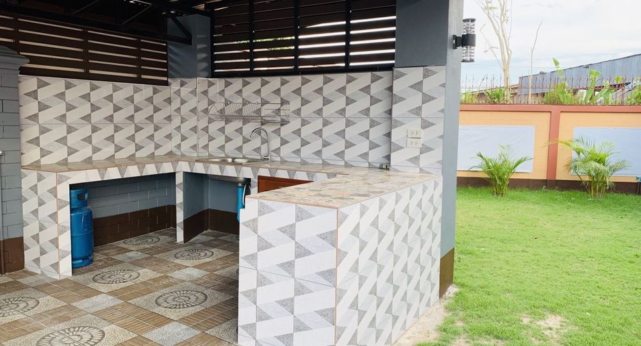 For rent 3 bedrooms villa in Bang Lamung, Chonburi