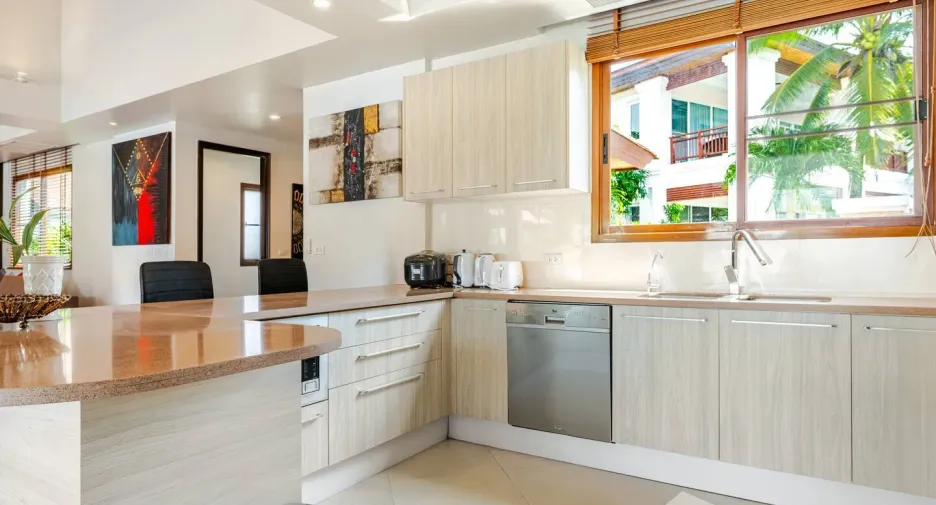 For rent 4 bedrooms villa in Thalang, Phuket