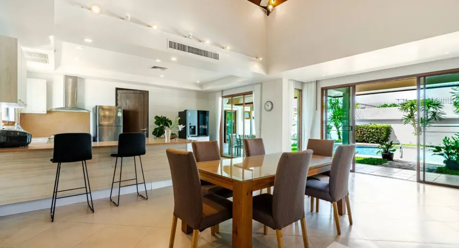 For rent 4 bedrooms villa in Thalang, Phuket