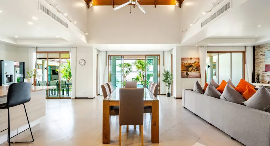 For rent 4 bedrooms villa in Thalang, Phuket