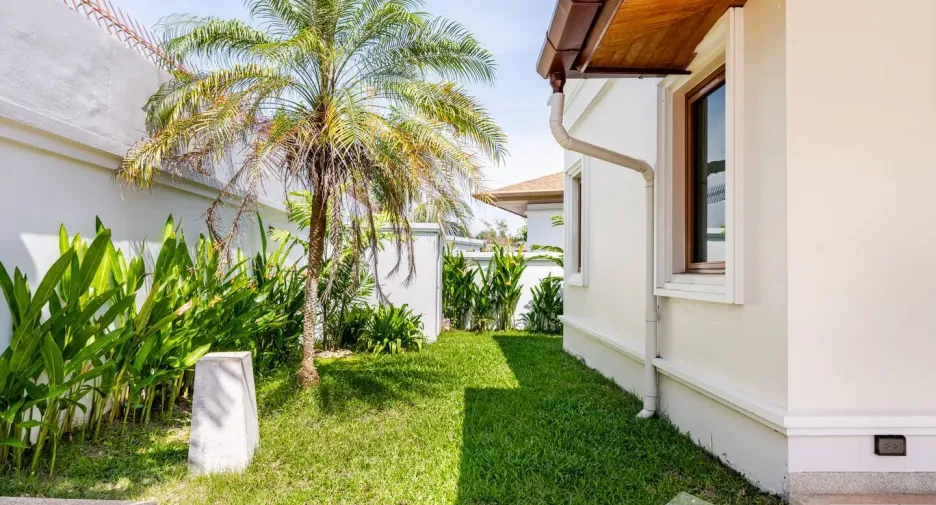 For rent 4 bedrooms villa in Thalang, Phuket
