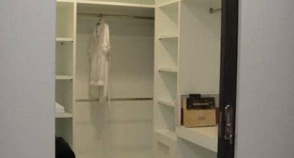 For sale and for rent 1 bed condo in Bang Na, Bangkok