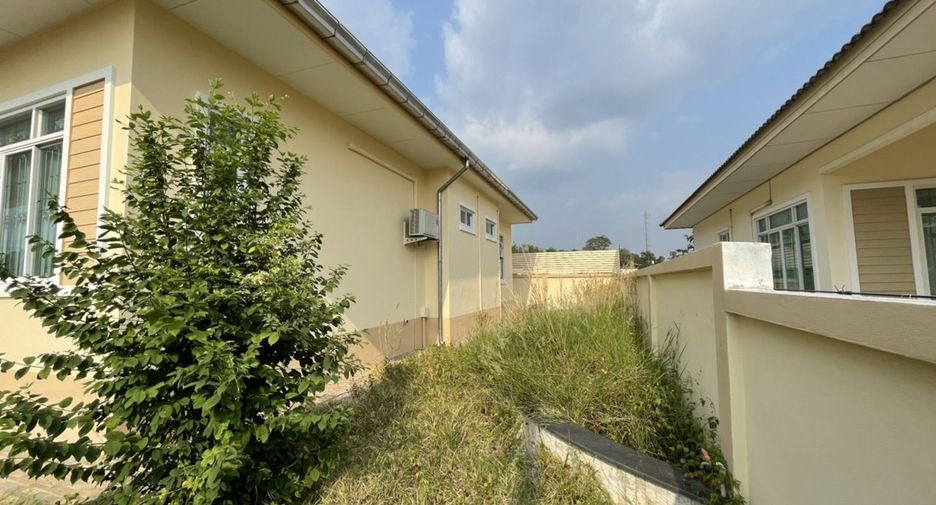 Haus zur Miete mit 3 Zimmer in Sattahip, Chonburi