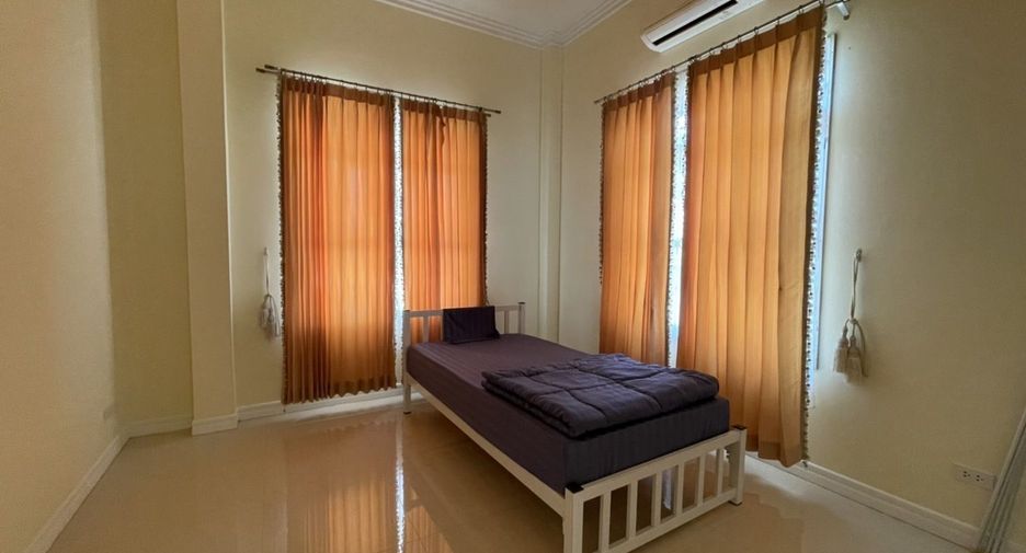 Haus zur Miete mit 3 Zimmer in Sattahip, Chonburi