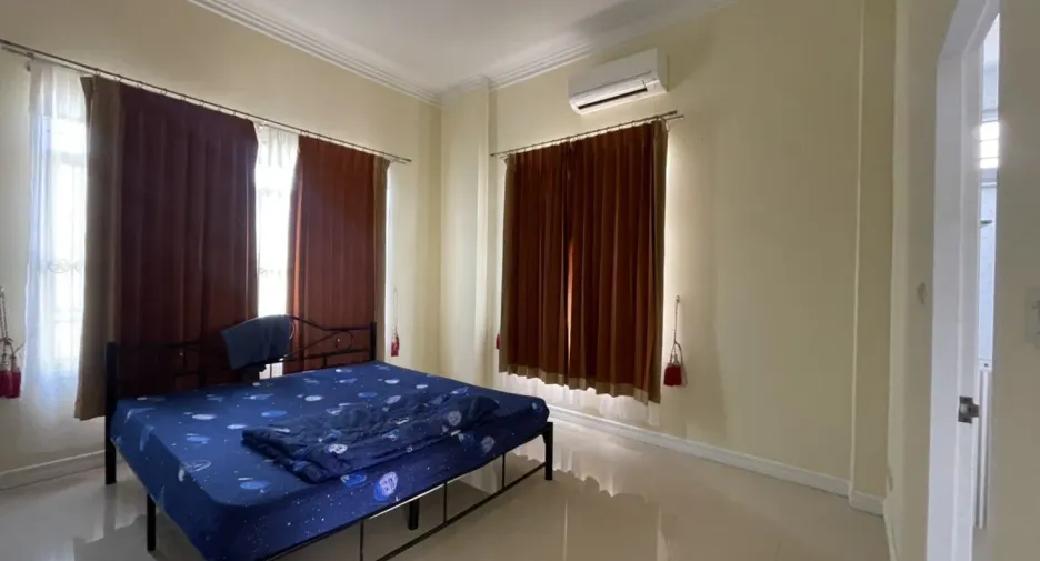 Haus zur Miete mit 3 Zimmer in Sattahip, Chonburi