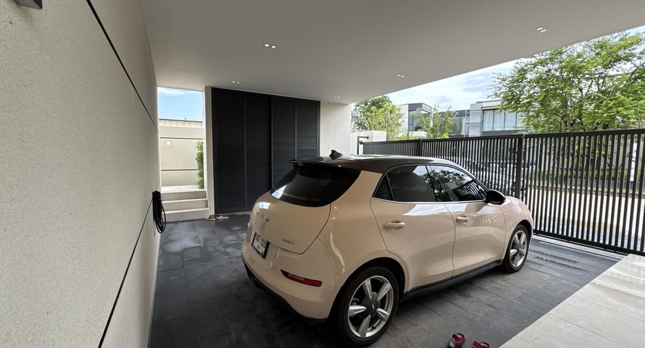 À vendre et à louer 4 chambres villa à Mueang Phuket, Phuket