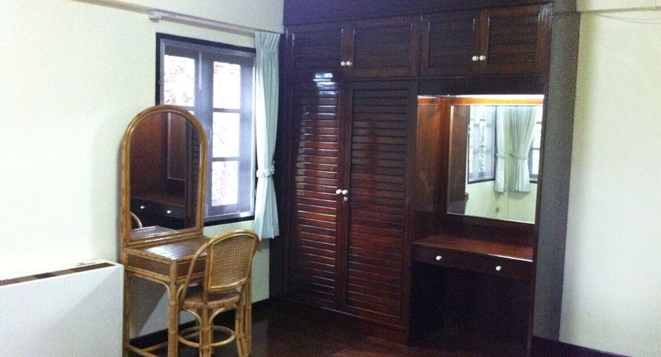 Casa en alquiler de 4 habitaciones en Klaeng, Rayong