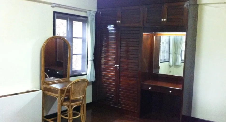 Casa en alquiler de 4 habitaciones en Klaeng, Rayong