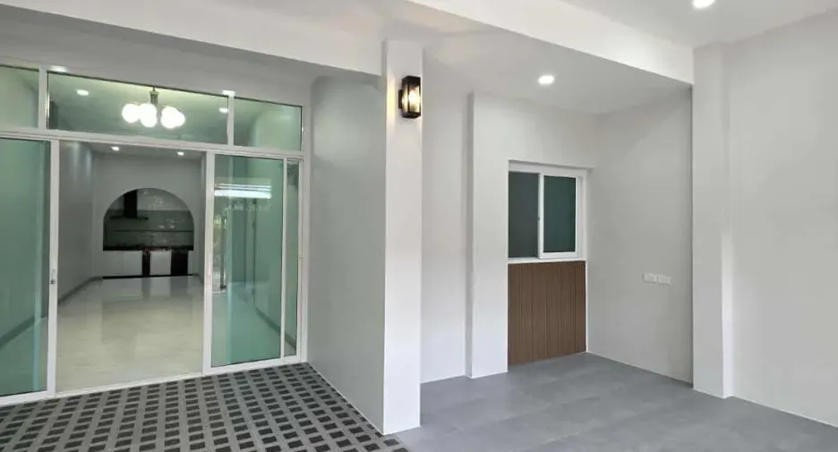 Reihenhaus zum Kauf mit 2 Zimmer in Mueang Phuket, Phuket