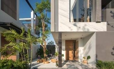 For sale 3 bedrooms house in Phra Khanong, Bangkok