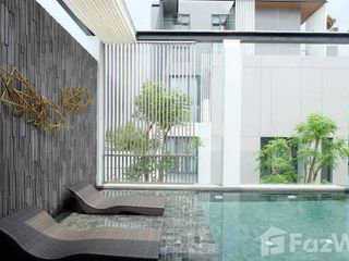 For sale 3 ベッドルーム house in Phra Khanong, Bangkok