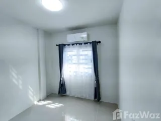Casa adosada en venta de 2 habitaciones en Bang Lamung, Chonburi
