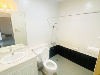 For sale 2 bedrooms condo in Mueang Pathum Thani, Pathum Thani