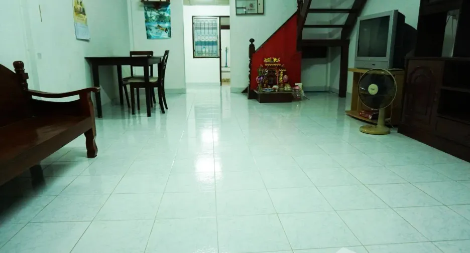 Casa adosada en alquiler de 2 habitaciones en Bang Bua Thong, Nonthaburi