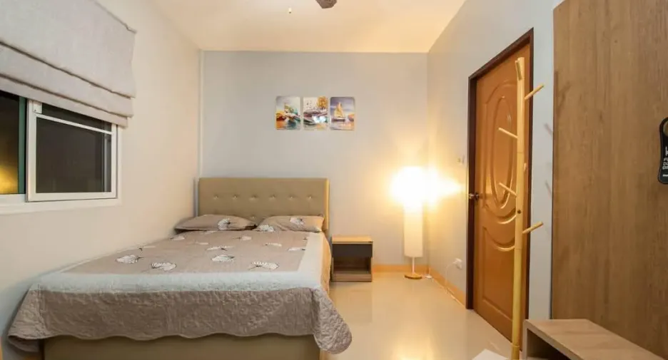 Villa en alquiler de 6 habitaciones en Bang Lamung, Chonburi