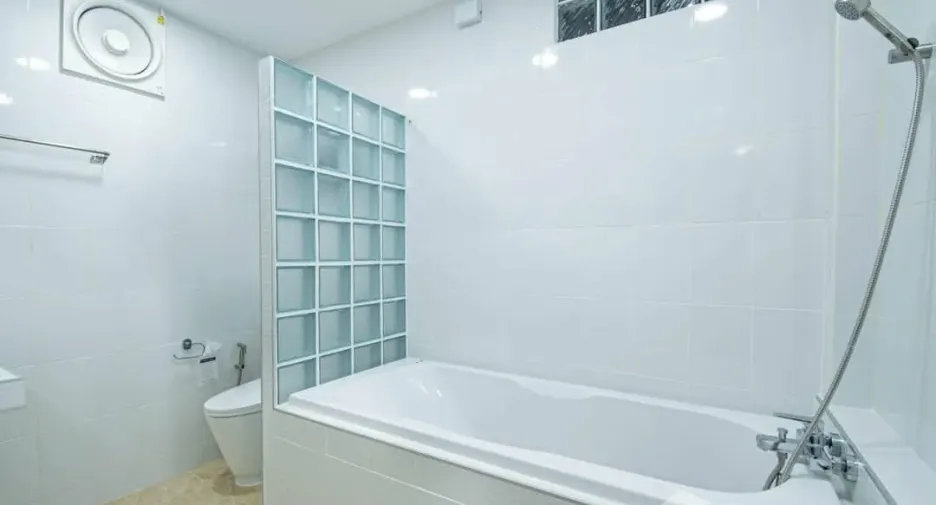 Villa en alquiler de 6 habitaciones en Bang Lamung, Chonburi