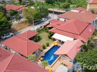 Villa en alquiler de 6 habitaciones en Bang Lamung, Chonburi