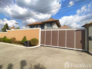 Villa en alquiler de 4 habitaciones en Bang Lamung, Chonburi