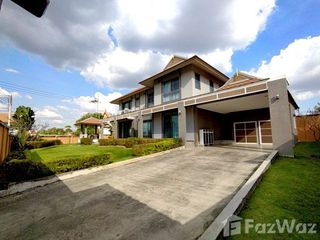 Villa en alquiler de 4 habitaciones en Bang Lamung, Chonburi