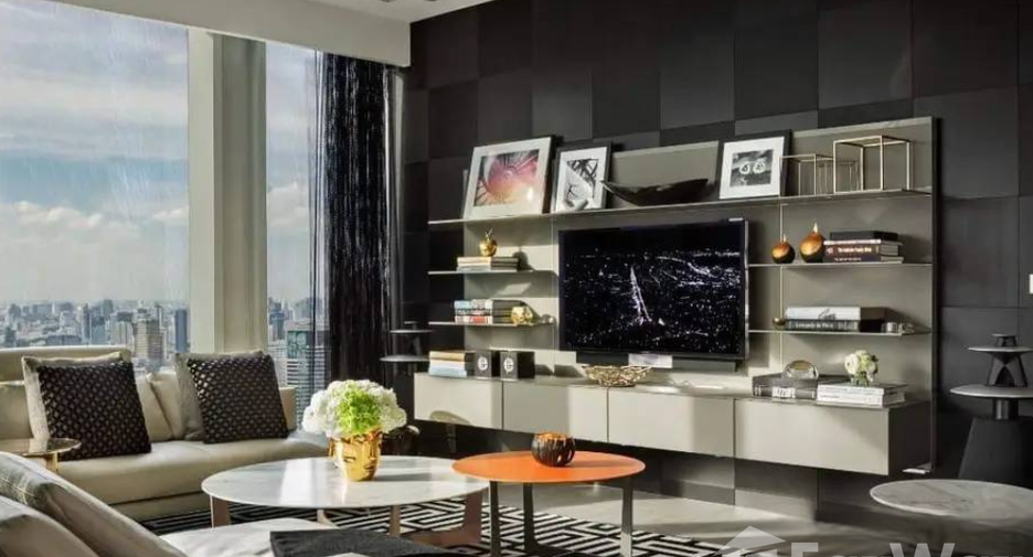 For sale 2 ベッドルーム condo in Sathon, Bangkok