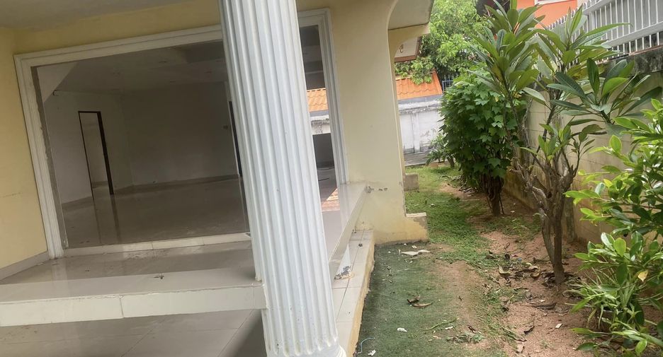 For sale 6 bedrooms house in Bang Lamung, Chonburi