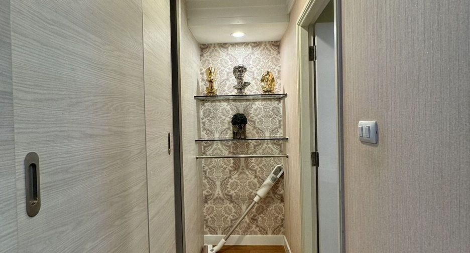 For rent 2 bedrooms condo in Mueang Udon Thani, Udon Thani