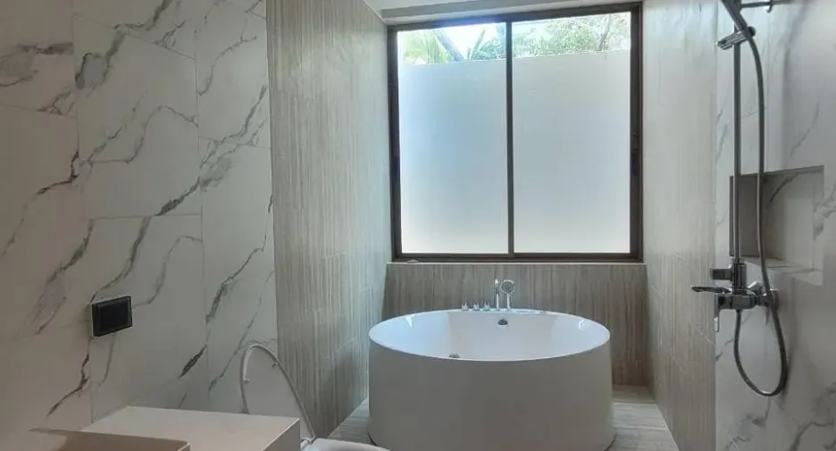 For sale 5 bedrooms villa in Bang Lamung, Chonburi
