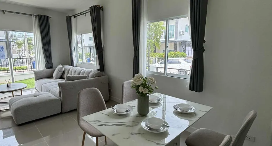 For rent 4 bedrooms house in Bang Lamung, Chonburi
