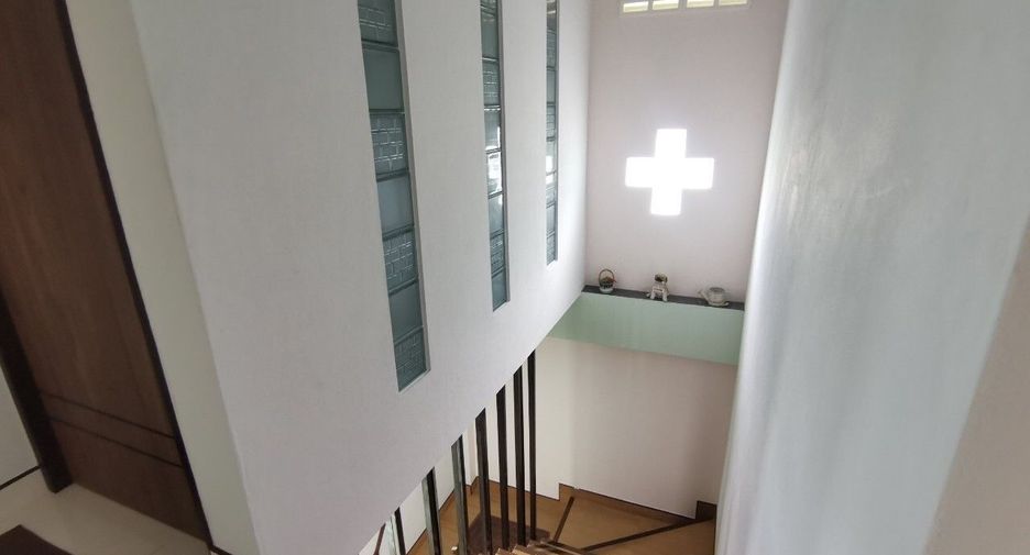 Haus zur Miete mit 3 Zimmer in Bang Lamung, Chonburi
