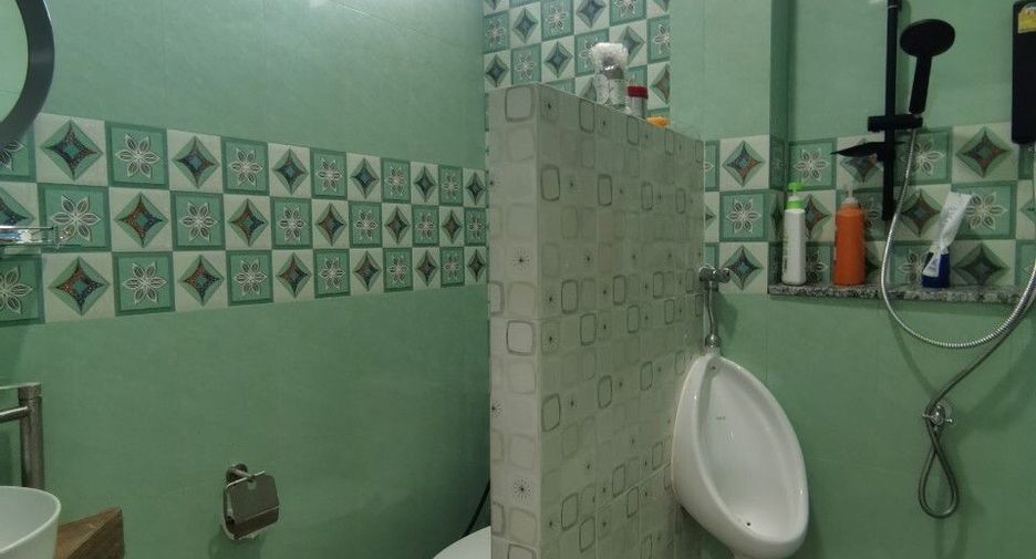 Haus zur Miete mit 3 Zimmer in Bang Lamung, Chonburi