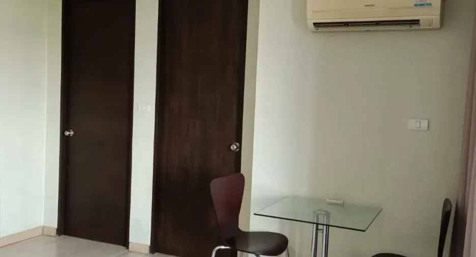 For sale 2 bedrooms condo in Wang Thonglang, Bangkok