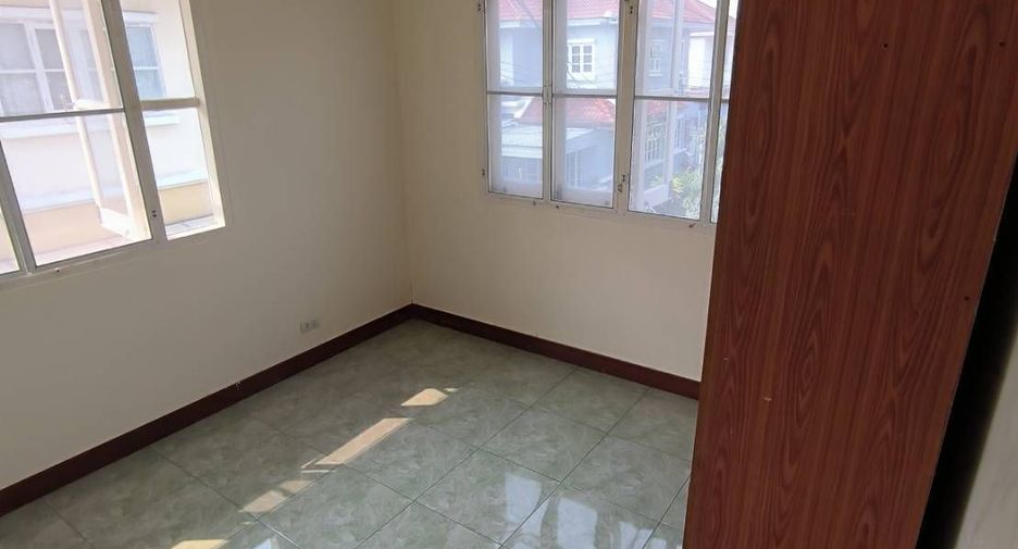 For sale 3 bedrooms house in Bang Phli, Samut Prakan