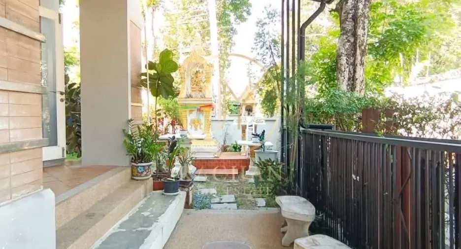 Haus zum Kauf mit 3 Zimmer in Bang Kruai, Nonthaburi