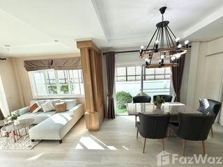 Casa en alquiler de 4 habitaciones en Mueang Phuket, Phuket