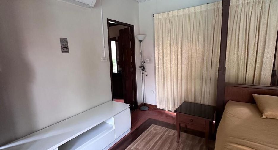 For rent 3 bedrooms villa in Bang Lamung, Chonburi