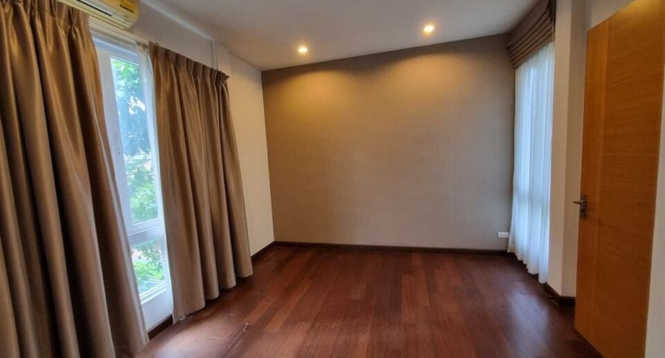 Casa en venta de 3 habitaciones en Chatuchak, Bangkok