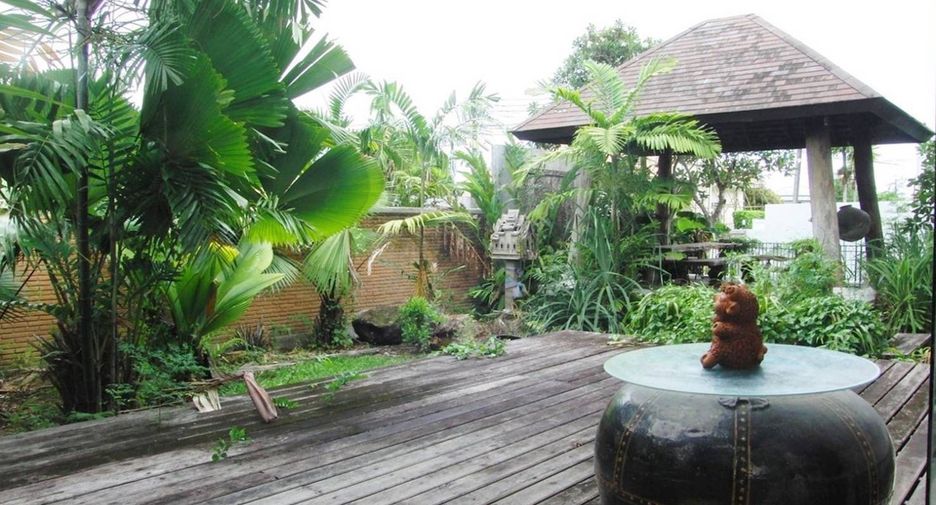 For rent 4 bedrooms house in Mueang Phuket, Phuket