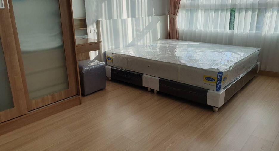 For sale 2 bedrooms condo in Si Racha, Chonburi