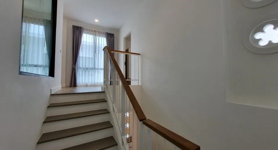 For rent 3 bedrooms villa in Mueang Phuket, Phuket